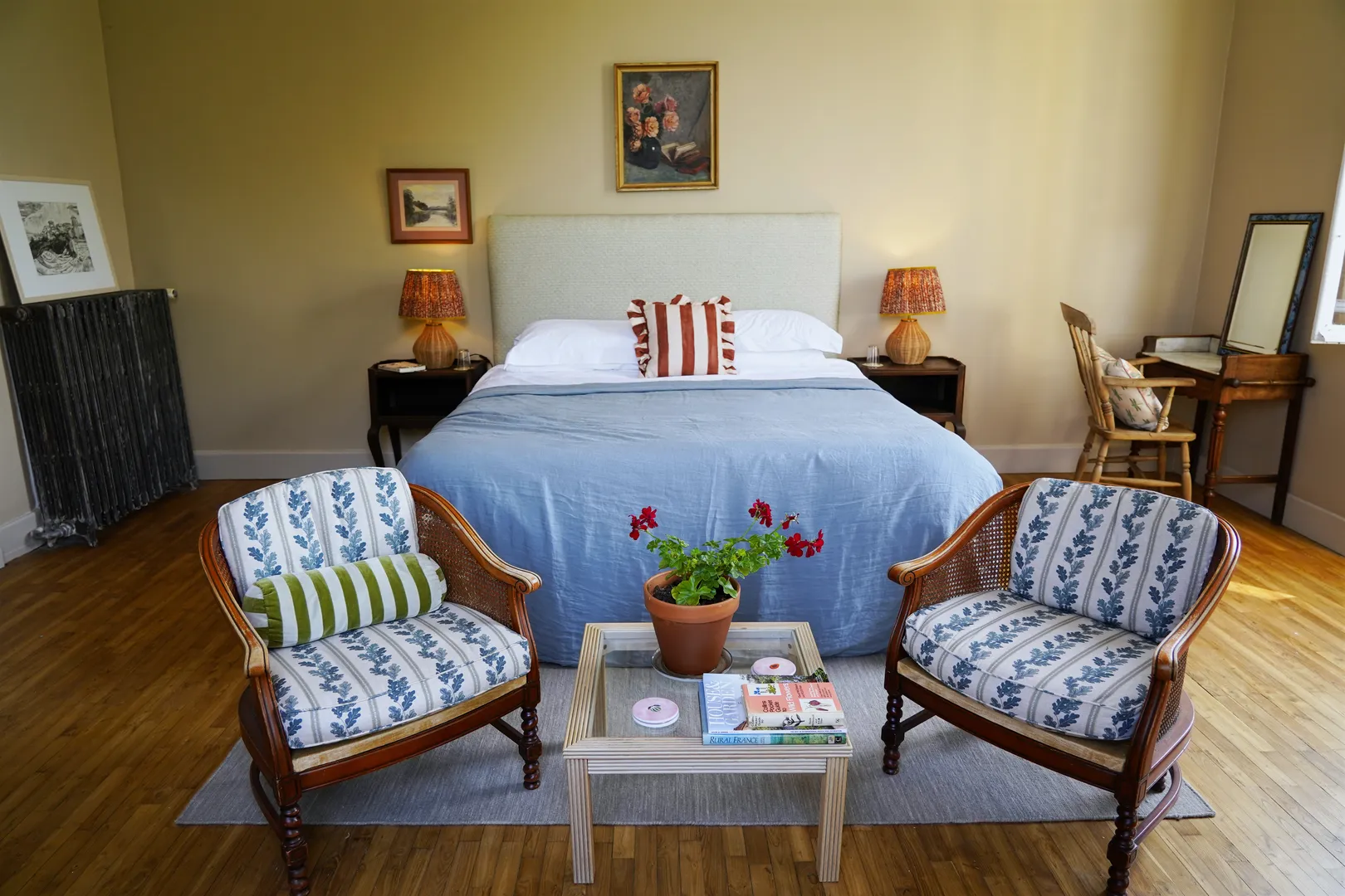 The Marquise Suite Hero